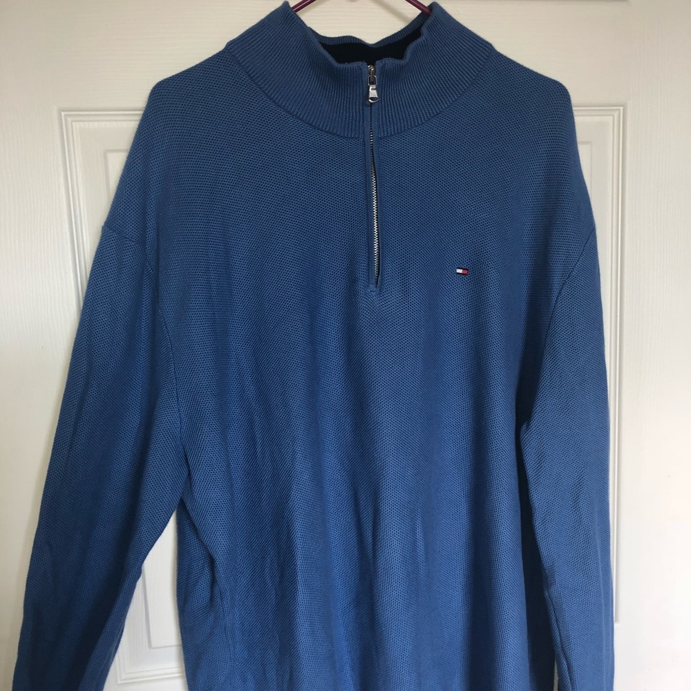 MEN’S TOMMY HILFIGER QUARTER ZIP!